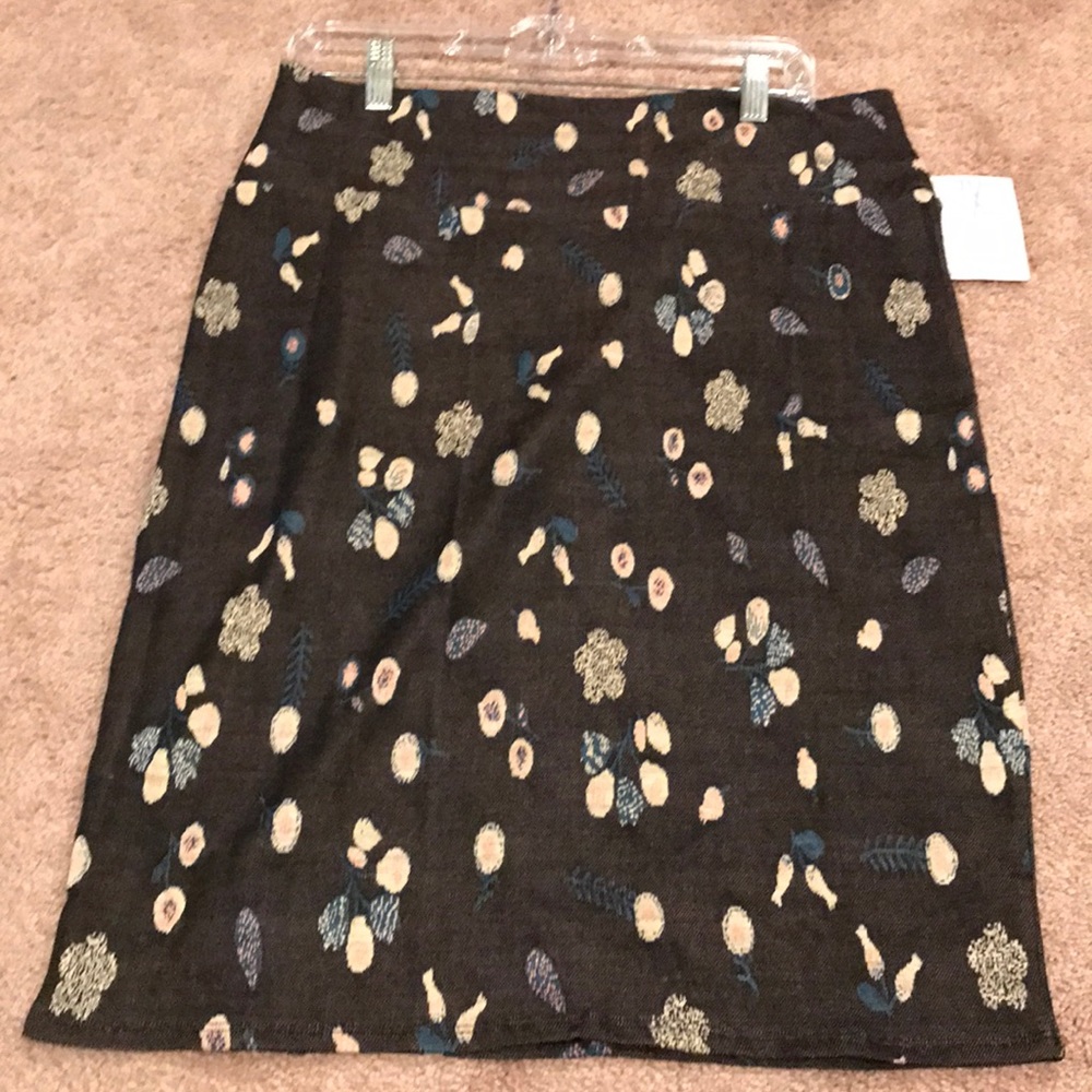 LuLaRoe Cassie